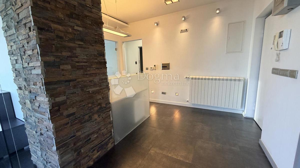 Locale commerciale Donji grad, Donji Grad, 115,30m2