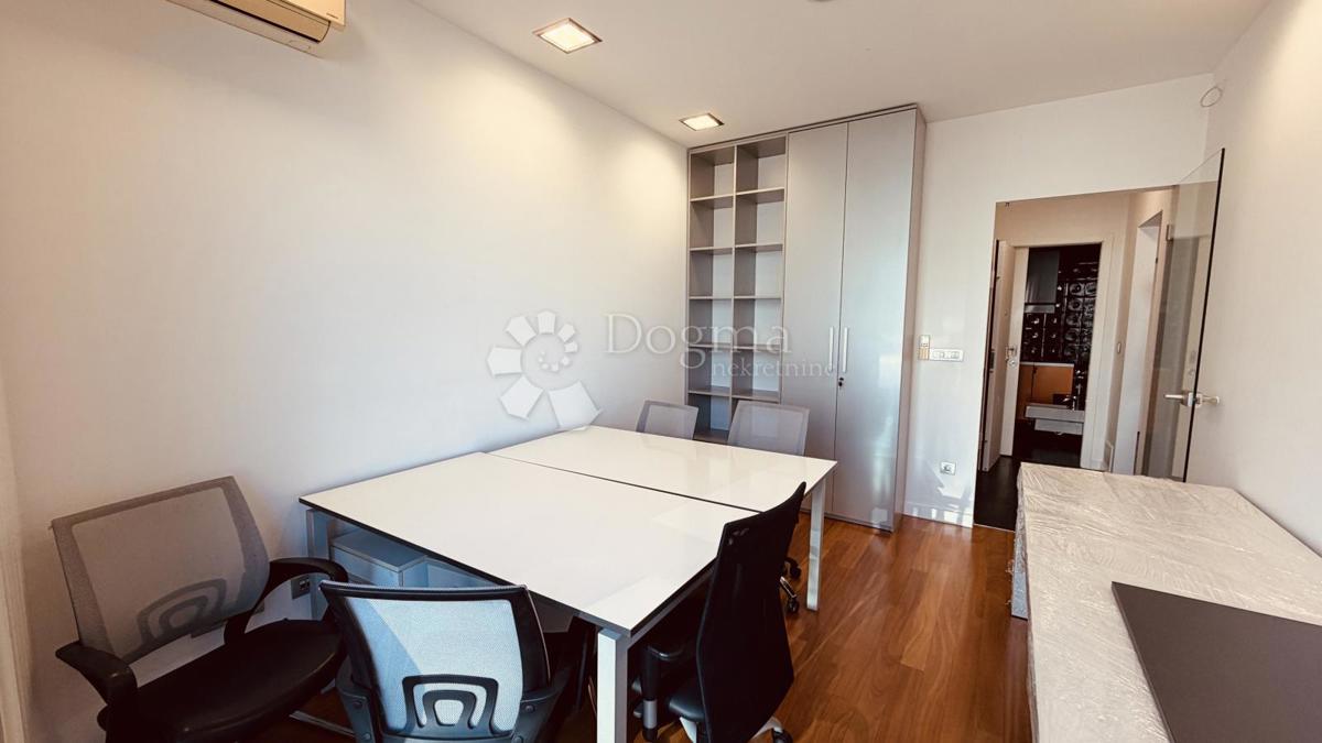 Locale commerciale Donji grad, Donji Grad, 115,30m2