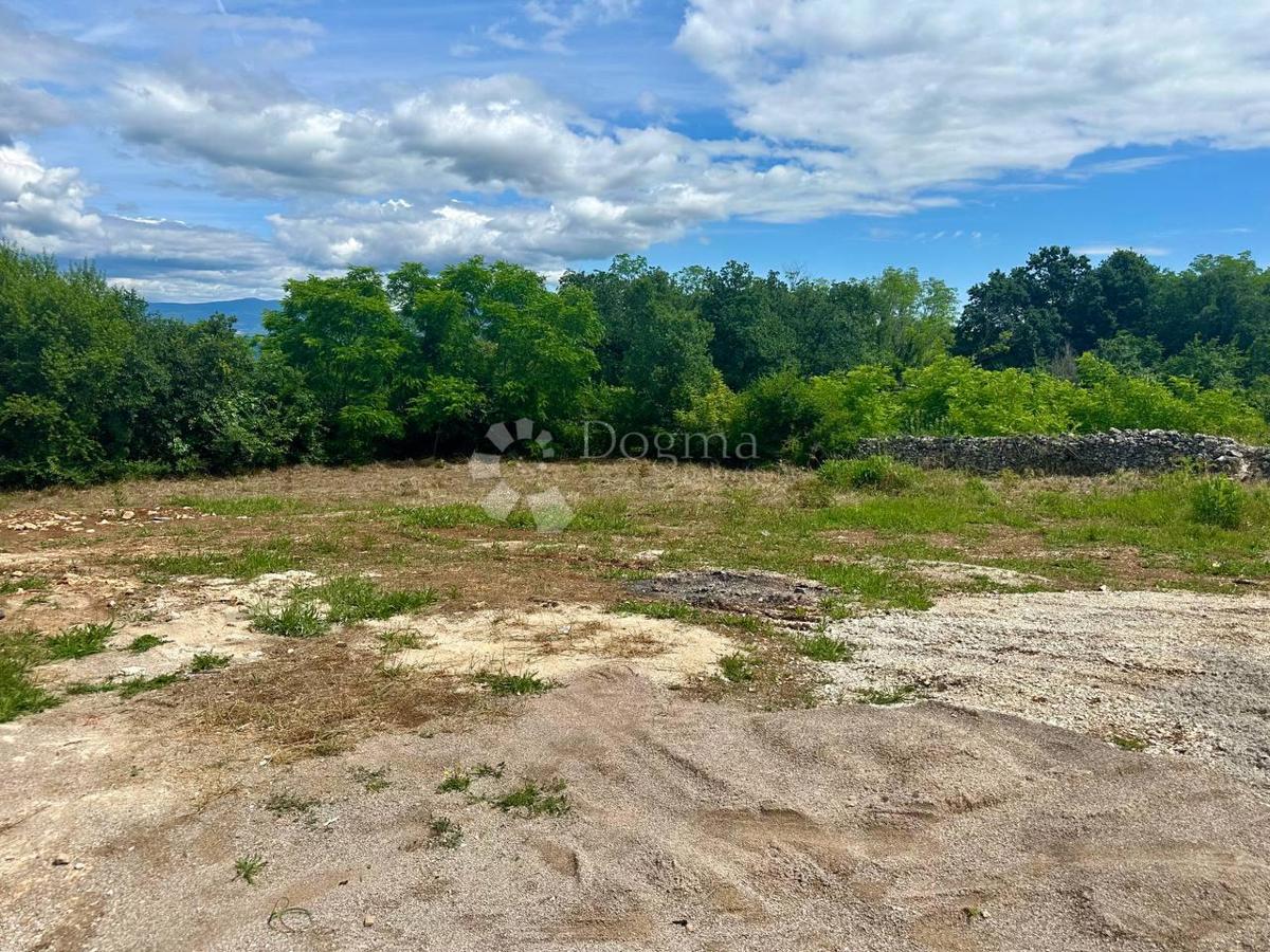 Terreno Labin, 825m2