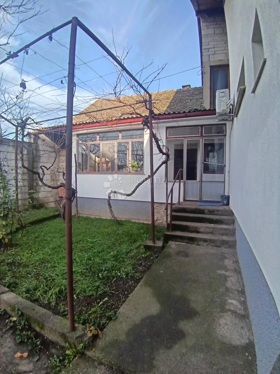 Casa Đakovo, 220m2