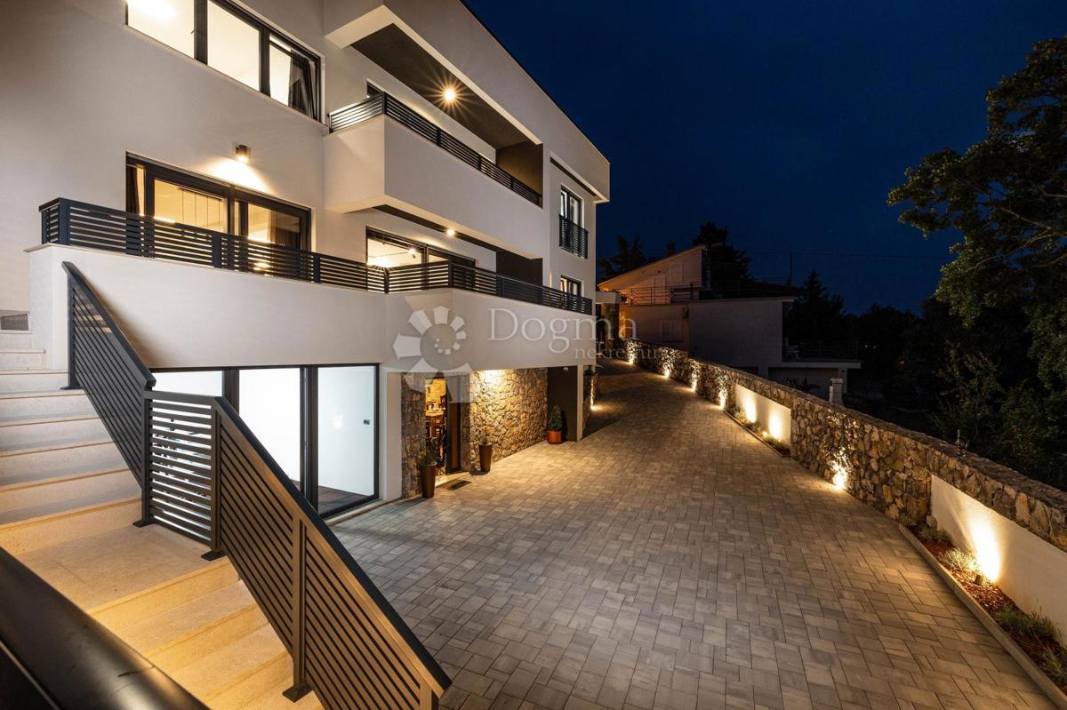 Casa Novi Vinodolski, 300m2