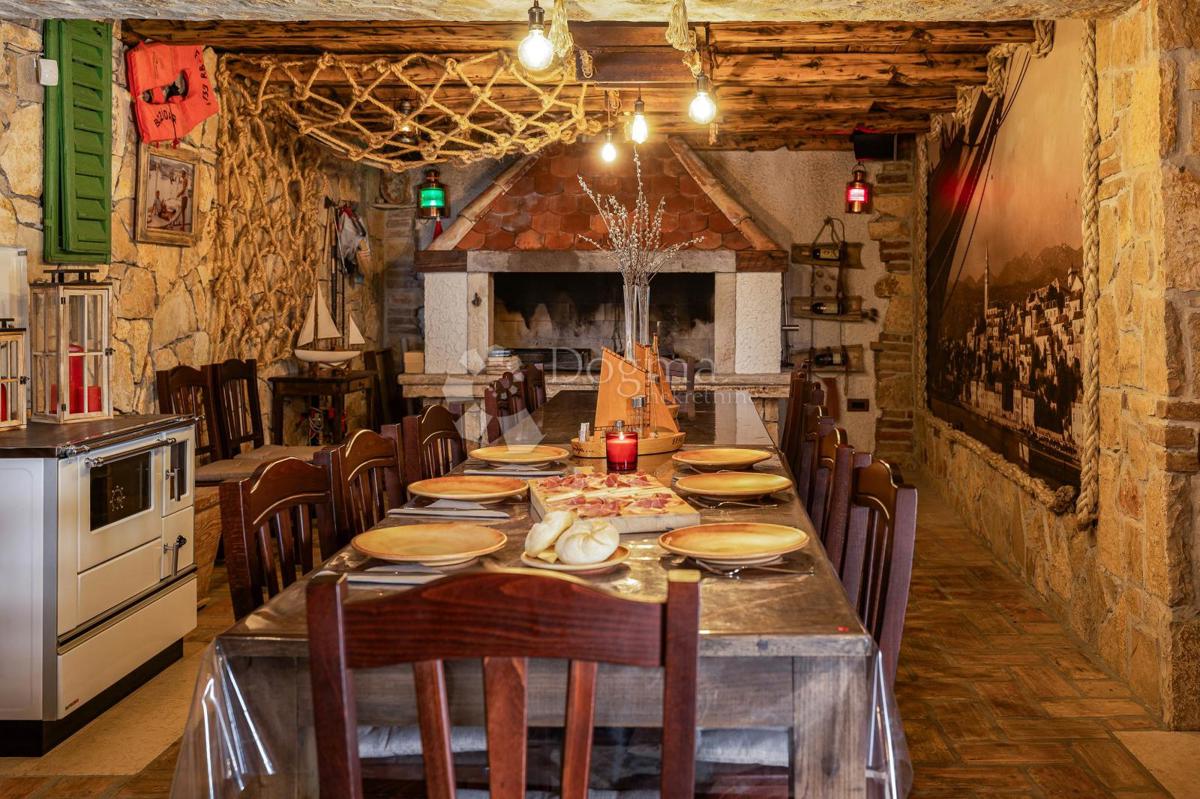 Casa Novi Vinodolski, 300m2