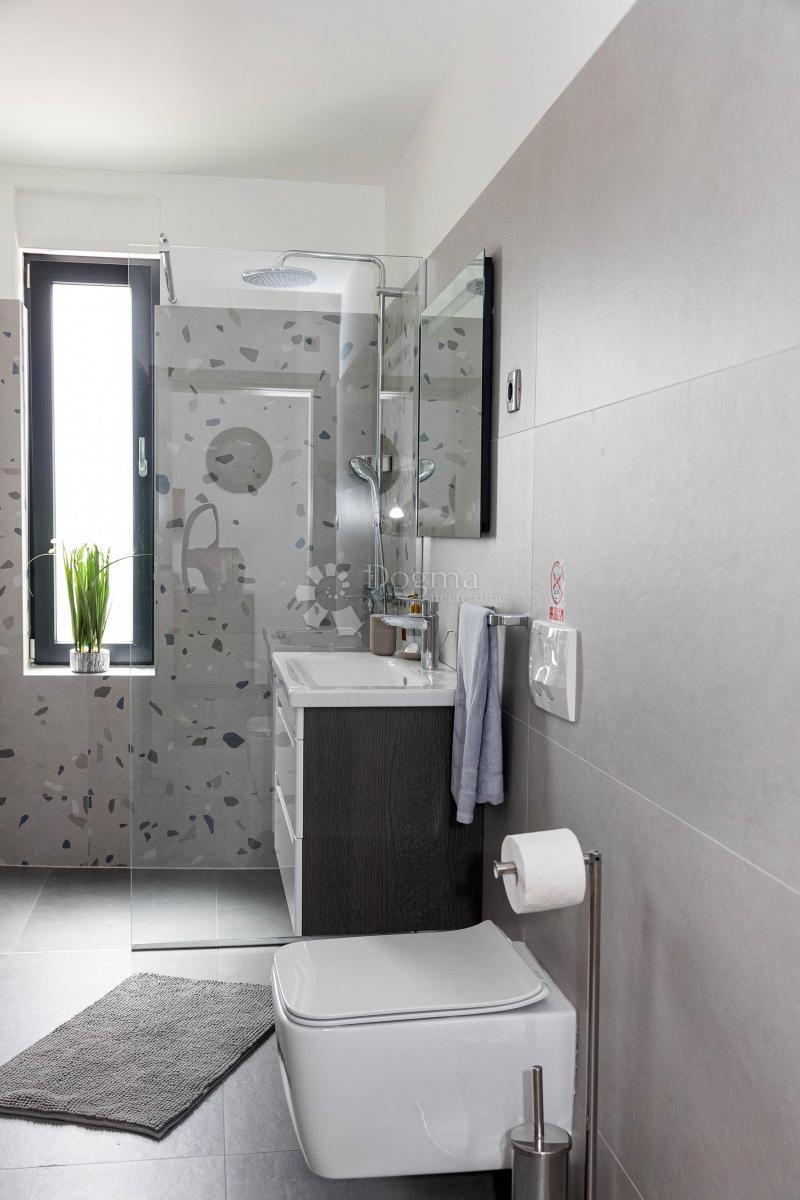 Casa Novi Vinodolski, 300m2