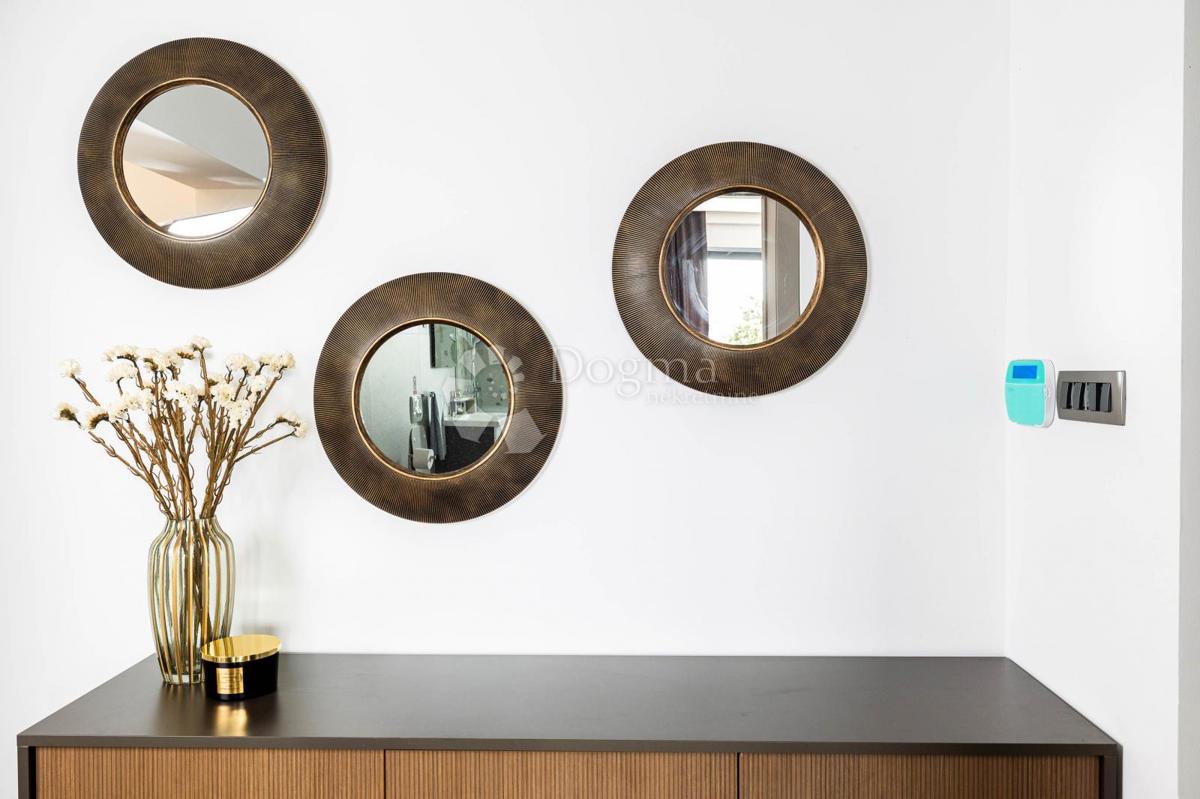 Casa Novi Vinodolski, 300m2