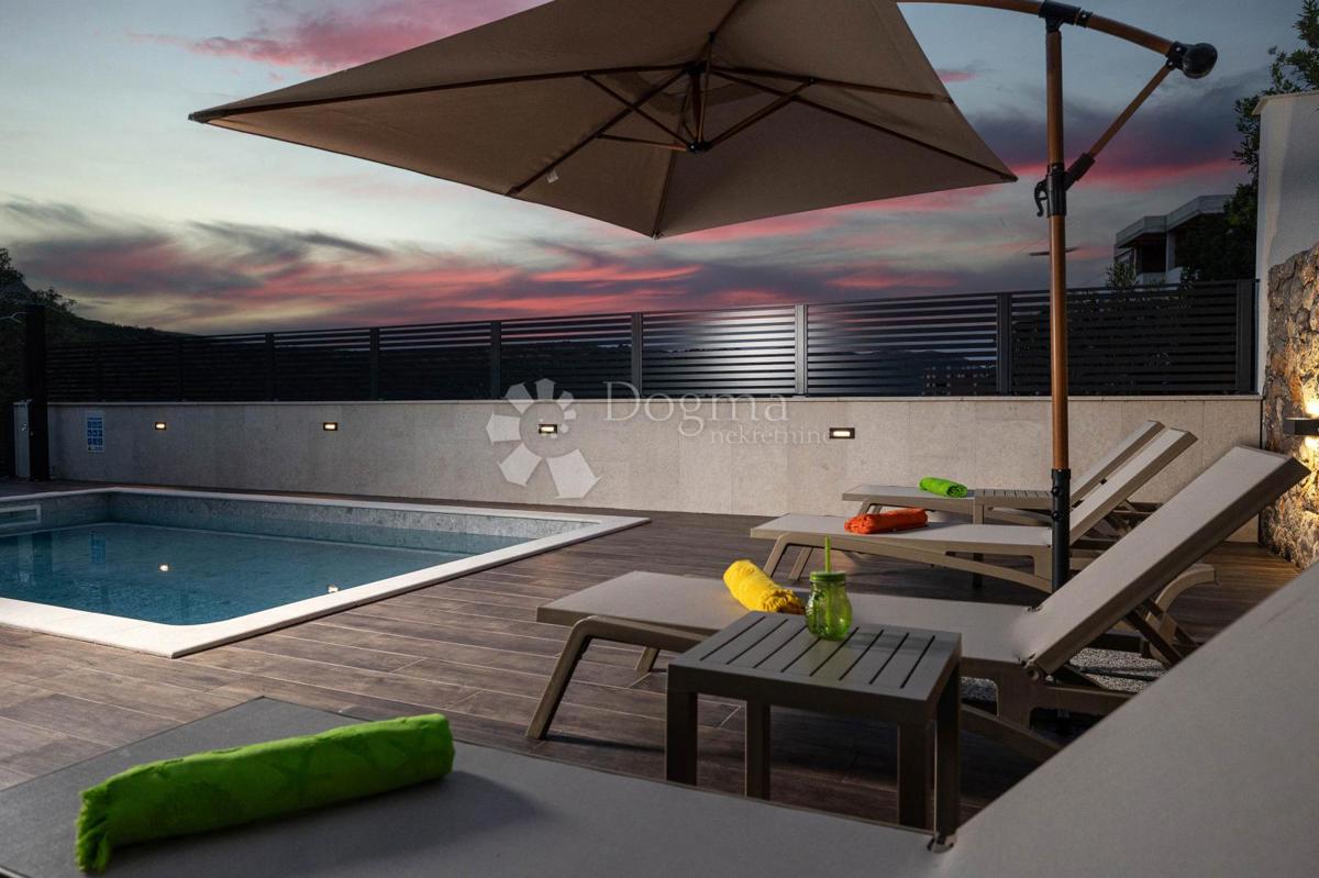 Casa Novi Vinodolski, 300m2