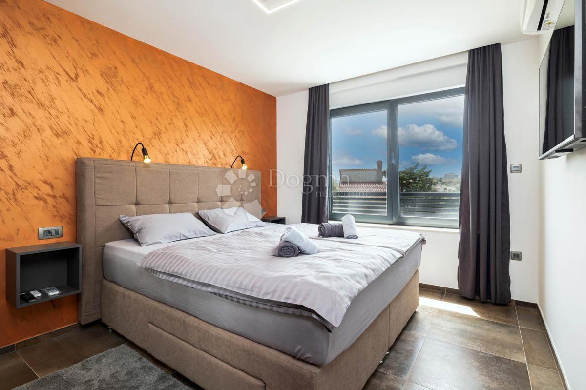 Casa Novi Vinodolski, 300m2