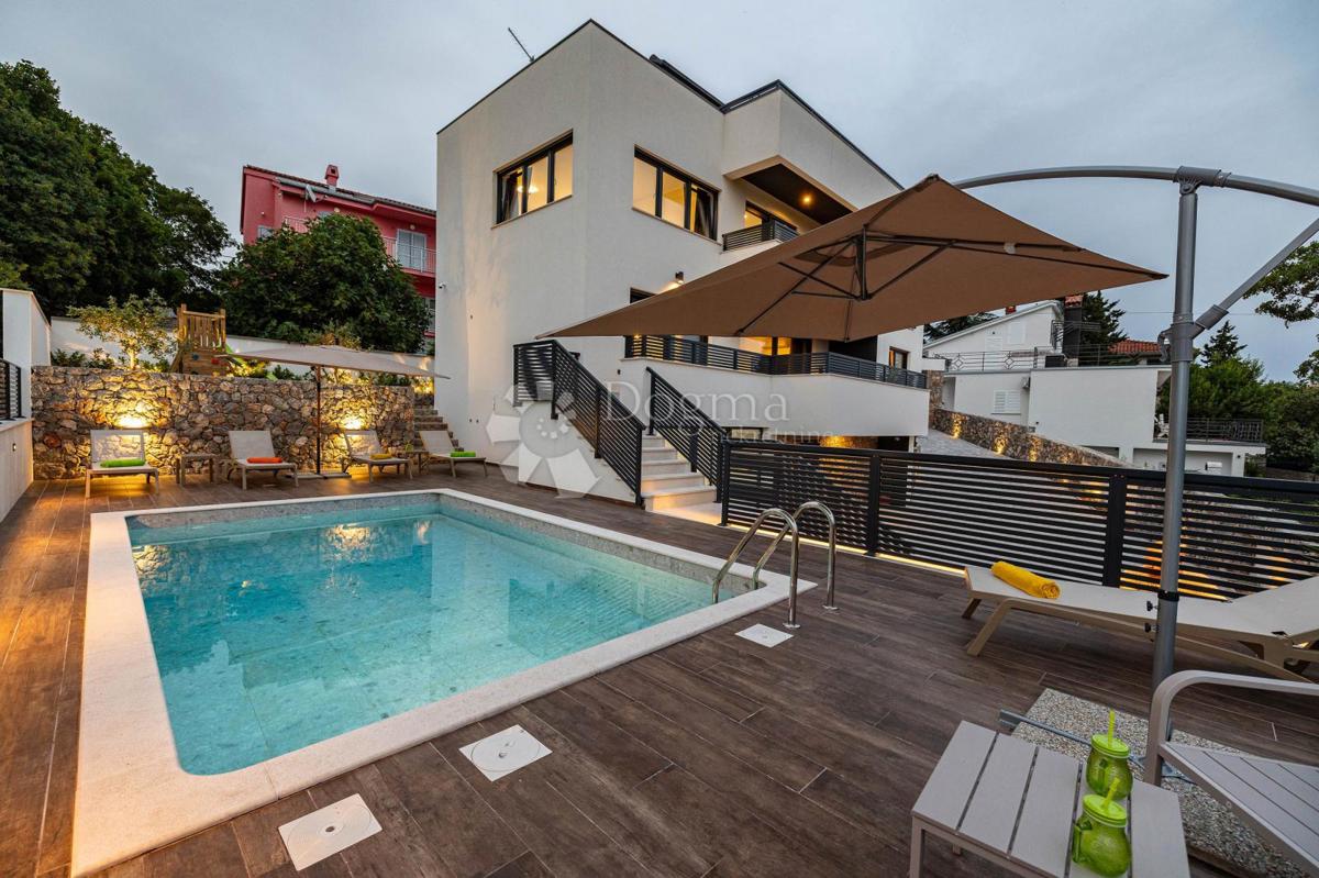 Casa Novi Vinodolski, 300m2