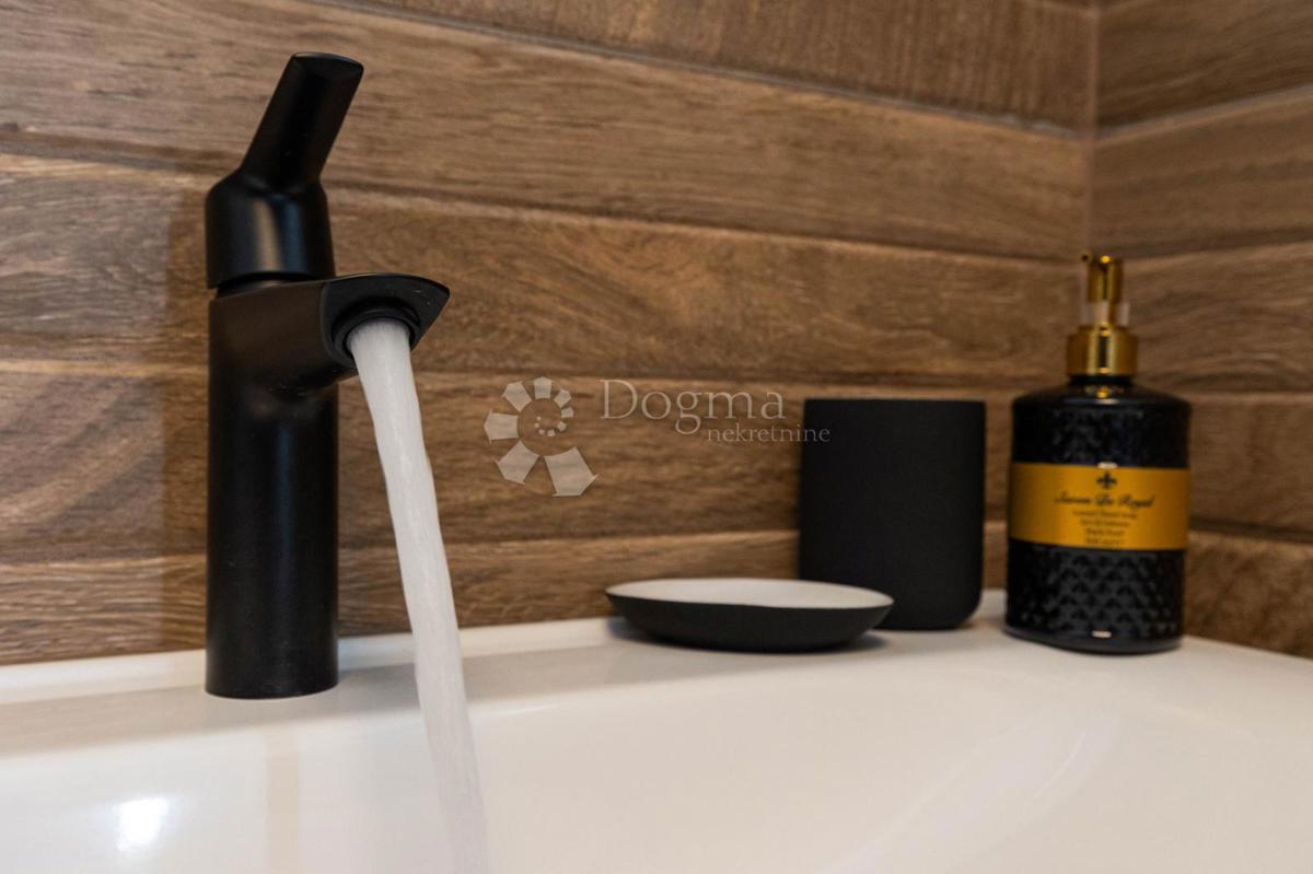 Casa Novi Vinodolski, 300m2