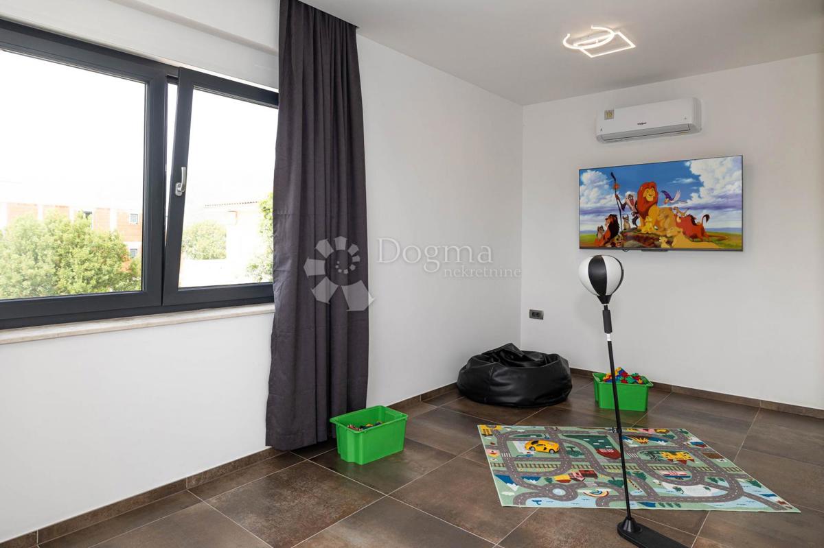 Casa Novi Vinodolski, 300m2