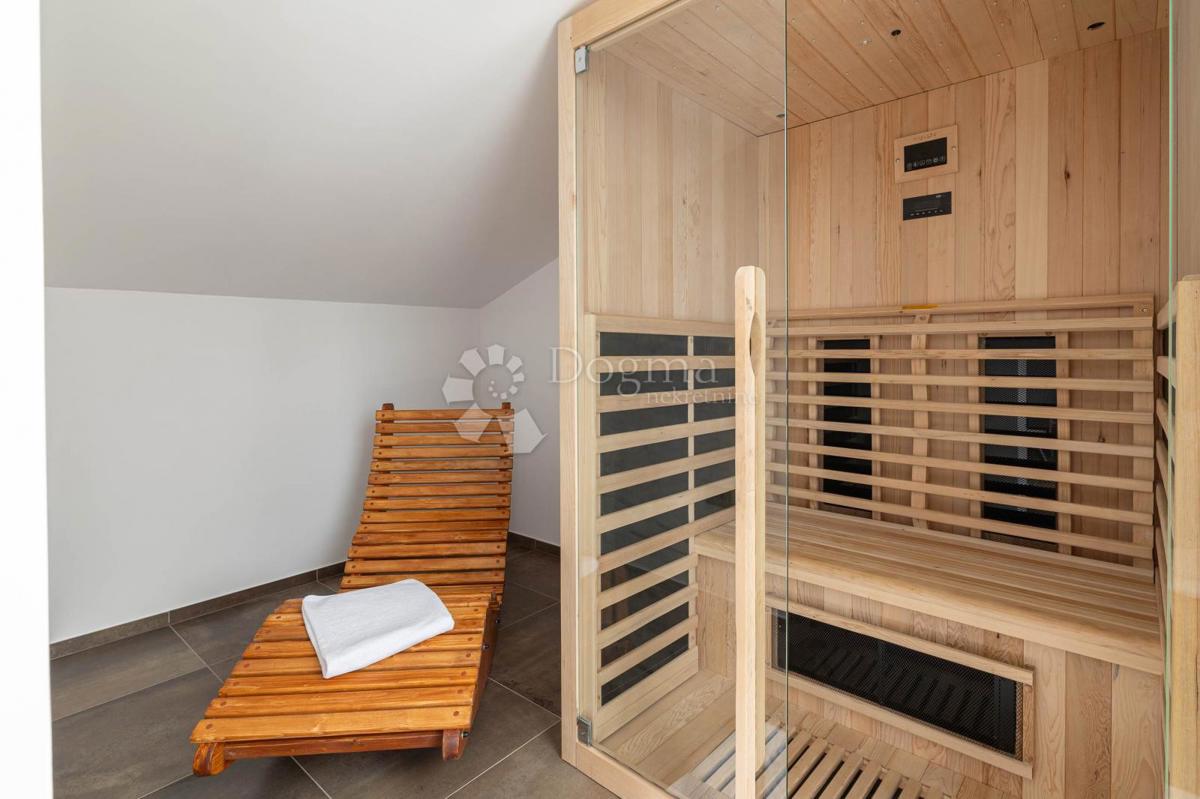 Casa Novi Vinodolski, 300m2