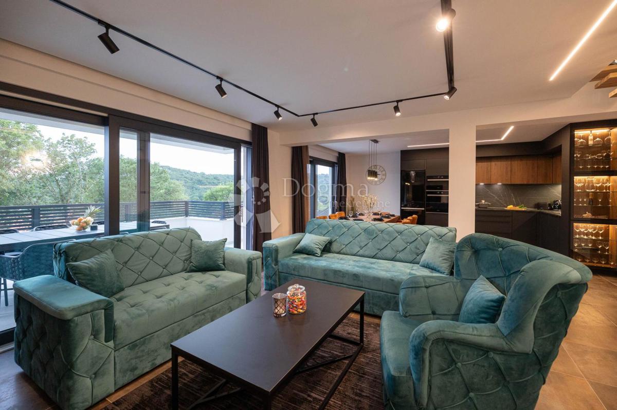 Casa Novi Vinodolski, 300m2