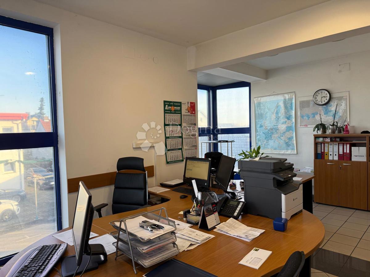 Locale commerciale Biškupec, Varaždin, 2.000m2