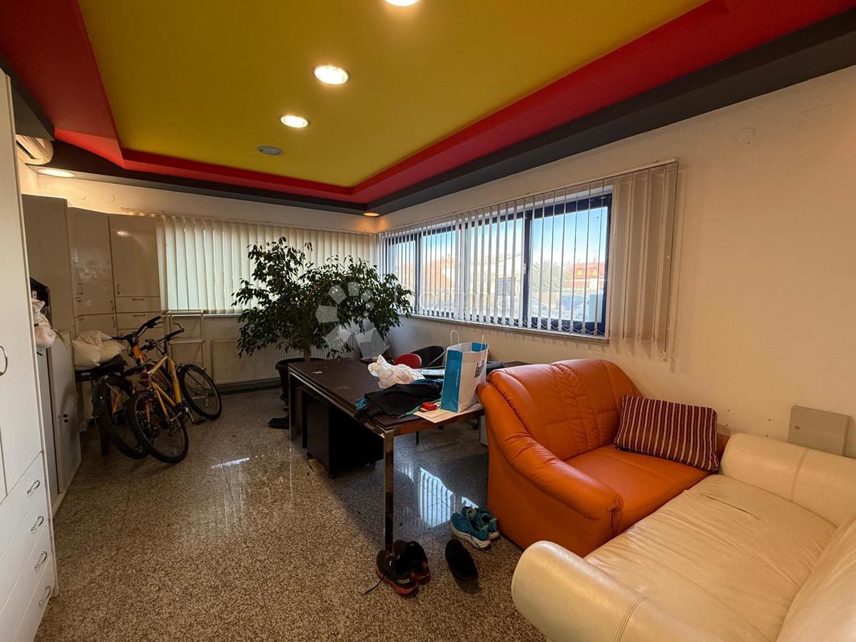 Locale commerciale Biškupec, Varaždin, 2.000m2