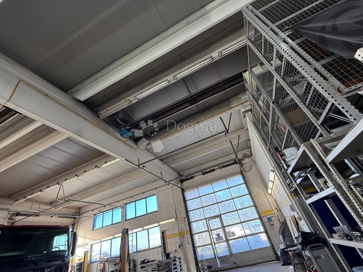 Locale commerciale Biškupec, Varaždin, 2.000m2