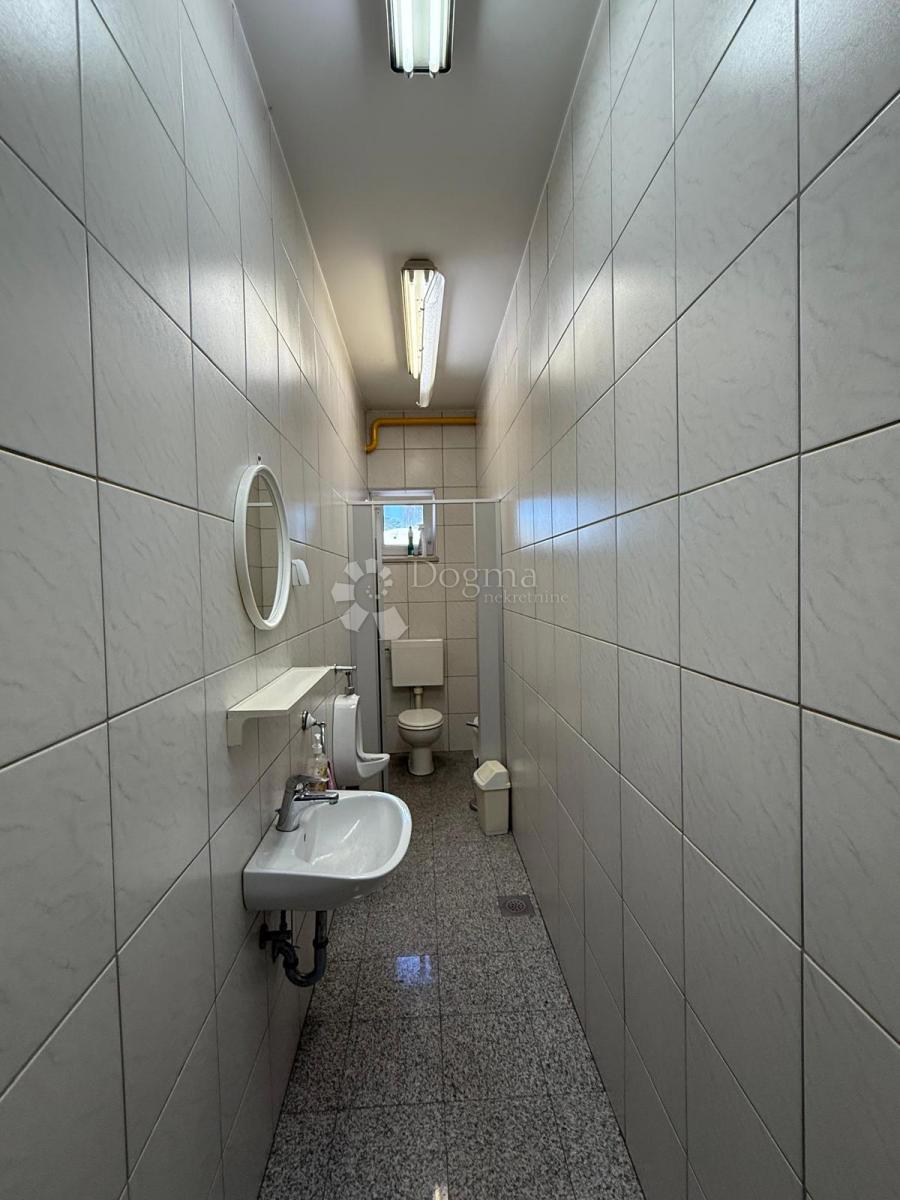 Locale commerciale Biškupec, Varaždin, 2.000m2