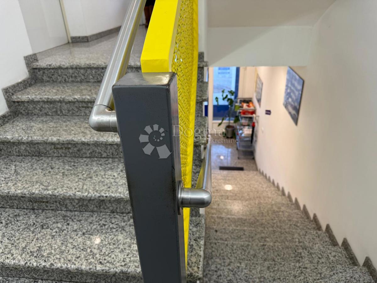 Locale commerciale Biškupec, Varaždin, 2.000m2