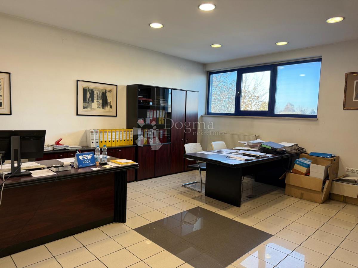 Locale commerciale Biškupec, Varaždin, 2.000m2