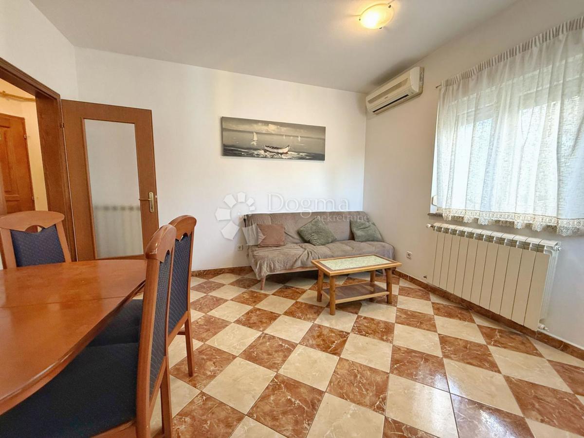 OCCASIONE, APPARTAMENTO CON UNA CAMERA DA LETTO A ROVIGNO - solo da Dogma