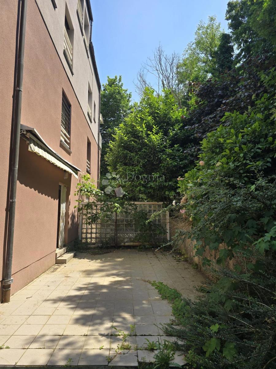 Allogio Centar, Gornji Grad - Medveščak, 130m2