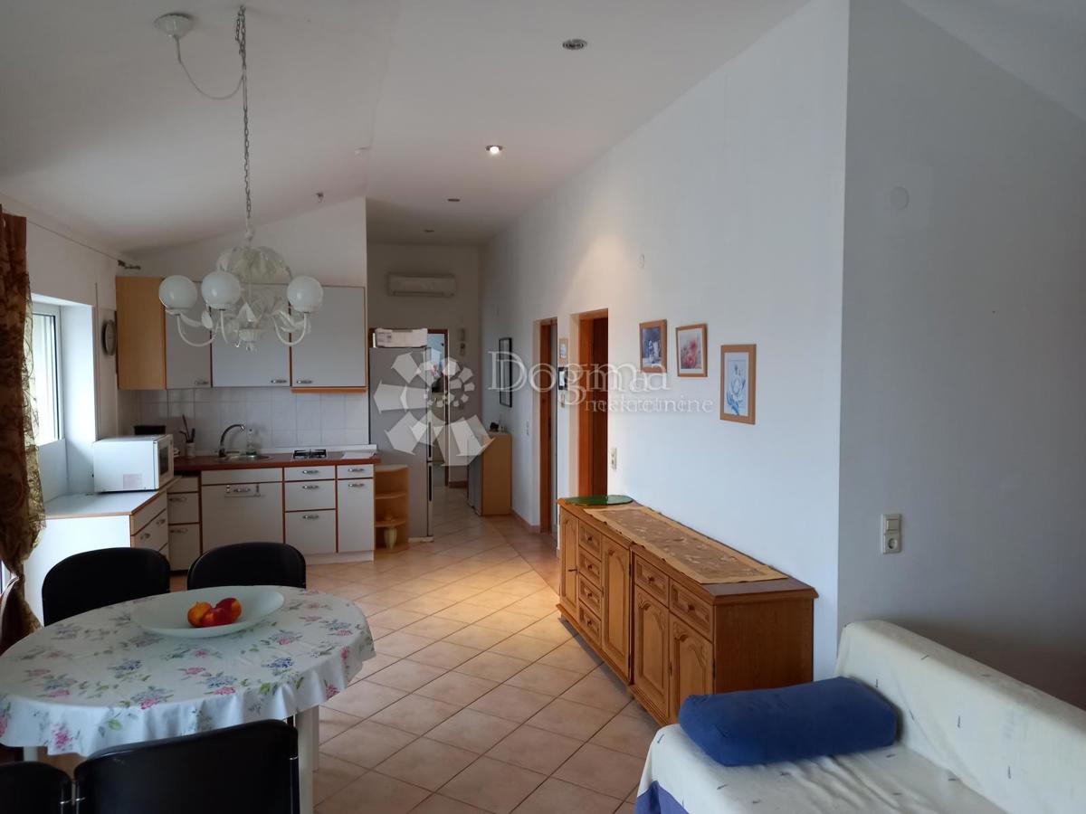 Istria-Umago, appartamento con terrazza e vista mare