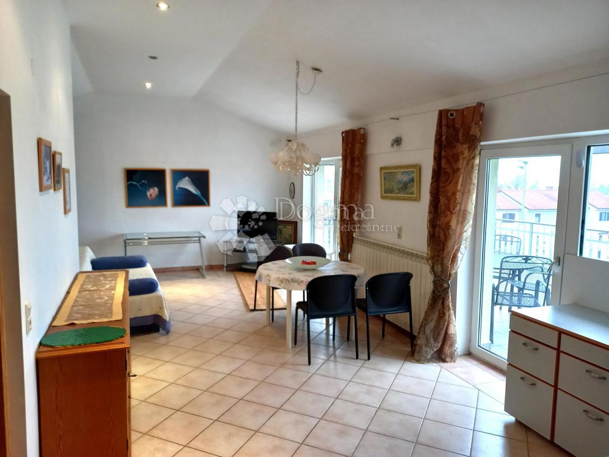 Istria-Umago, appartamento con terrazza e vista mare