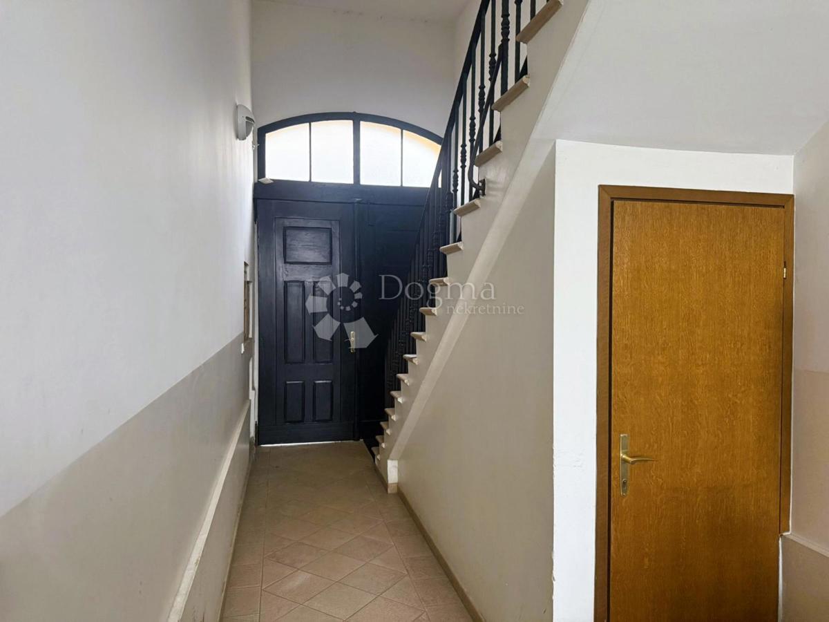 Casa Gornji grad / Centar, Osijek, 141,44m2