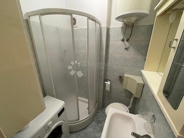 Allogio Pećine, Rijeka, 21m2