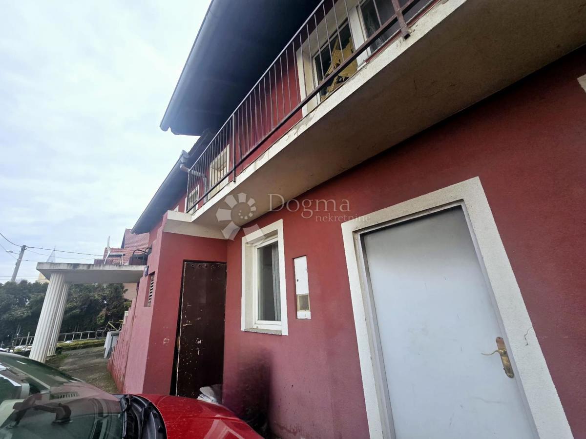 Casa Resnik, Peščenica - Žitnjak, 224m2