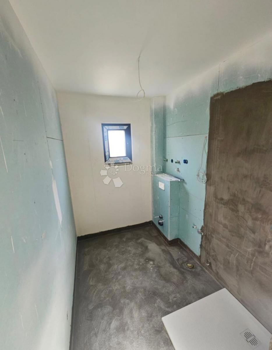 Allogio Kaštel Lukšić, Kaštela, 108m2