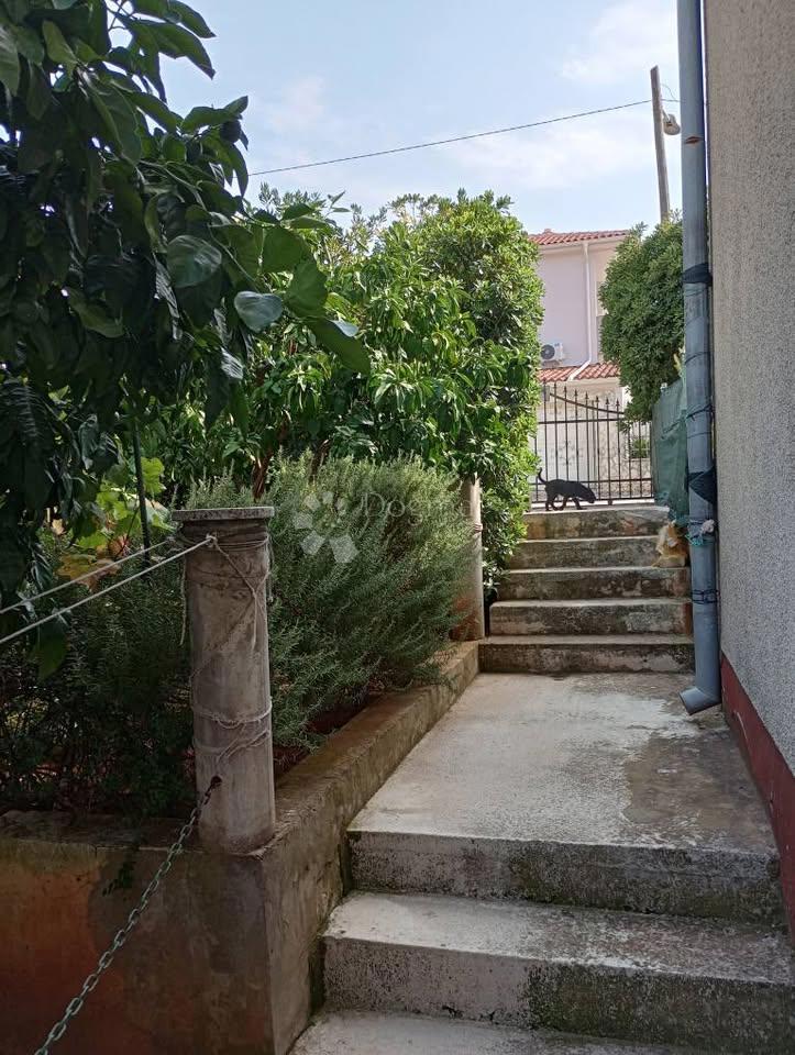 Casa Veli vrh, Pula, 90m2