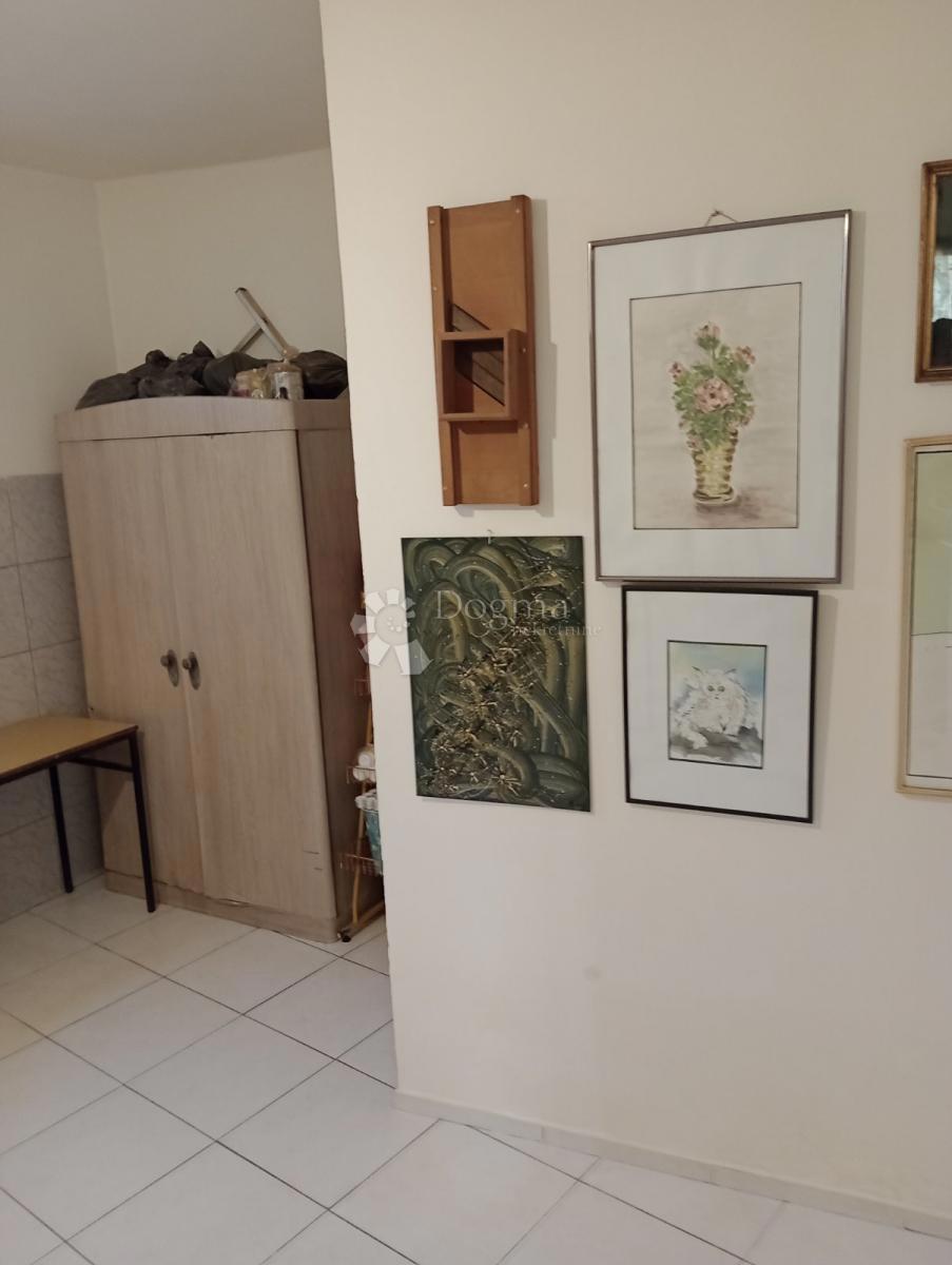 Casa Veli vrh, Pula, 90m2