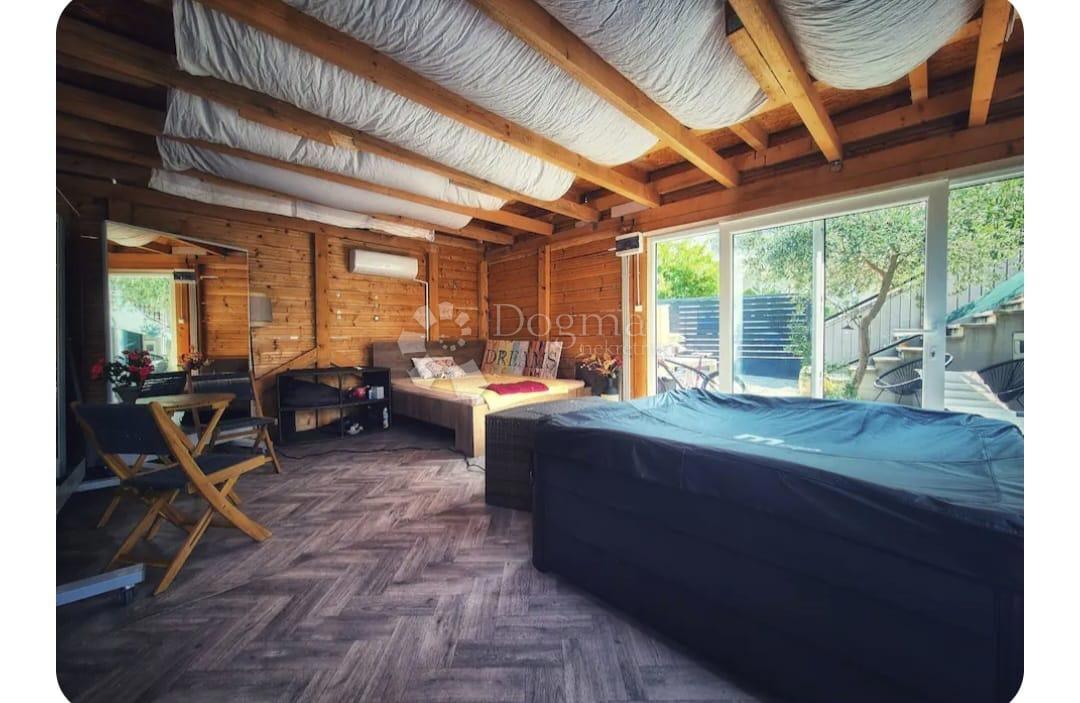 Casa Kaštel Lukšić, Kaštela, 68m2