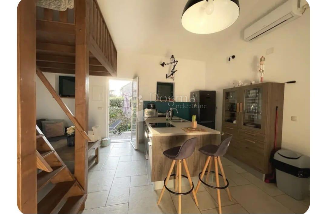 Casa Kaštel Lukšić, Kaštela, 68m2