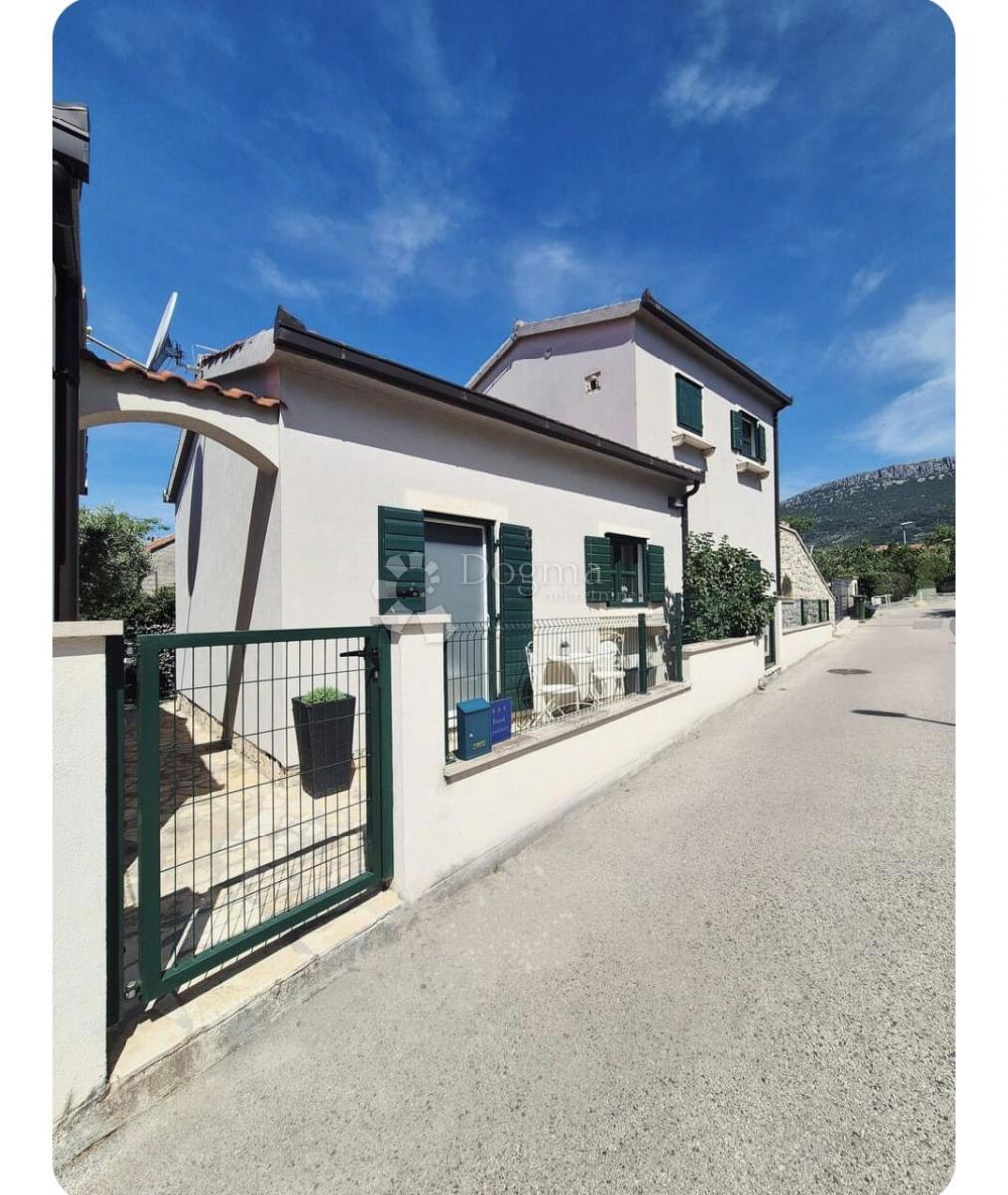 Casa Kaštel Lukšić, Kaštela, 68m2