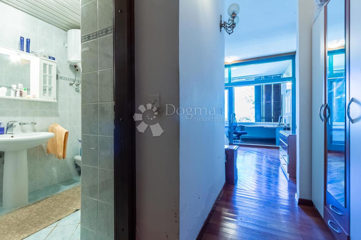 Casa Njivice, Omišalj, 300m2