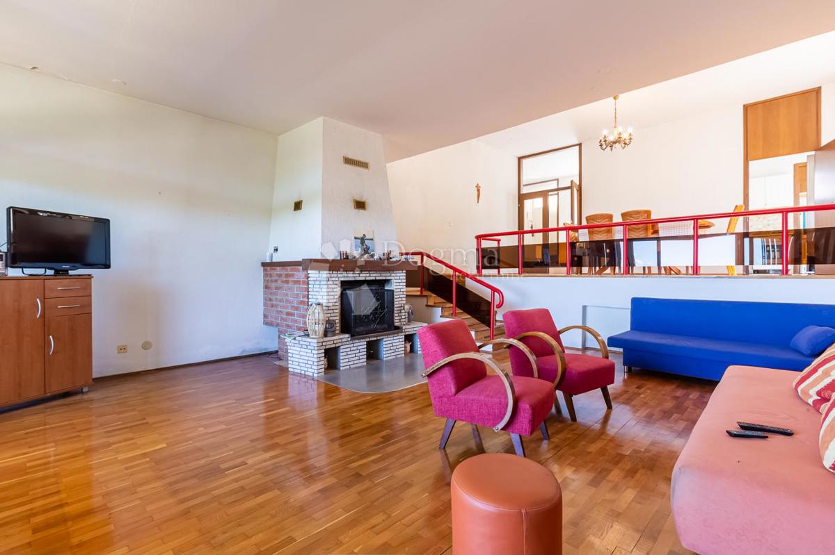 Casa Njivice, Omišalj, 300m2