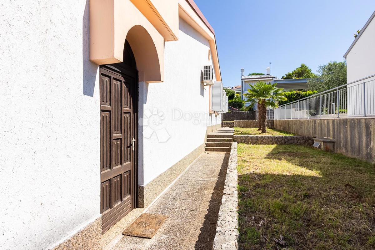 Casa Njivice, Omišalj, 300m2