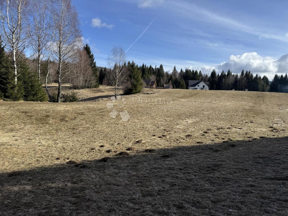 Terreno edificabile Hlevci, Skrad, 4.193m2