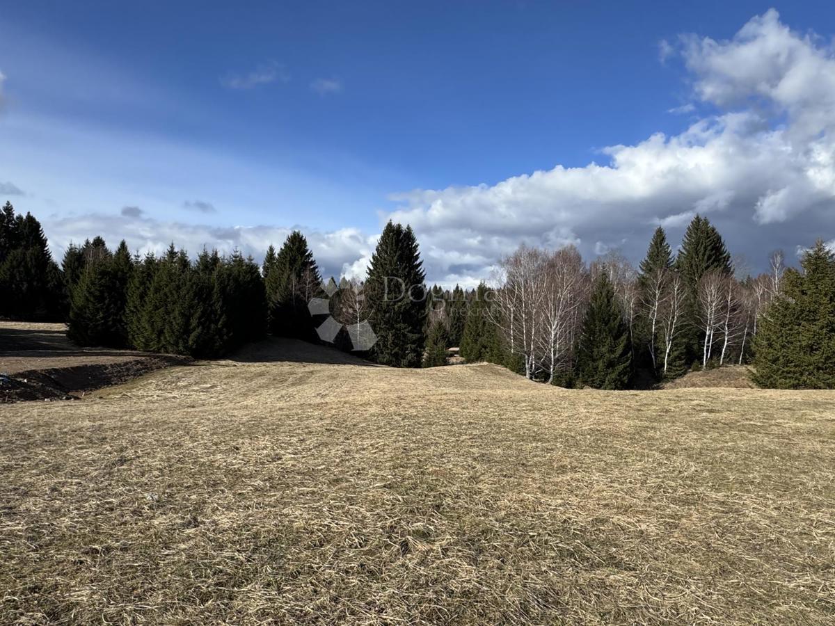 Terreno edificabile Hlevci, Skrad, 4.193m2