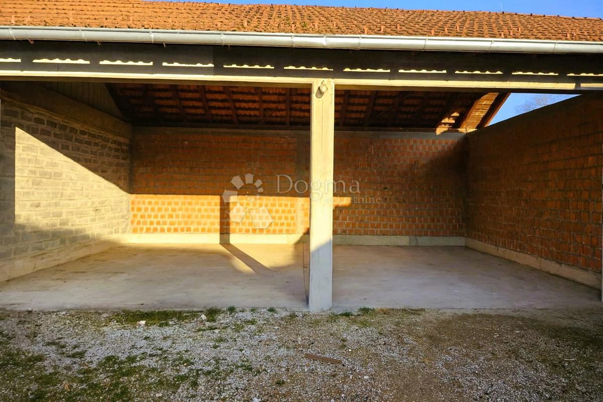Locale commerciale Donji Kraljevec, 275m2