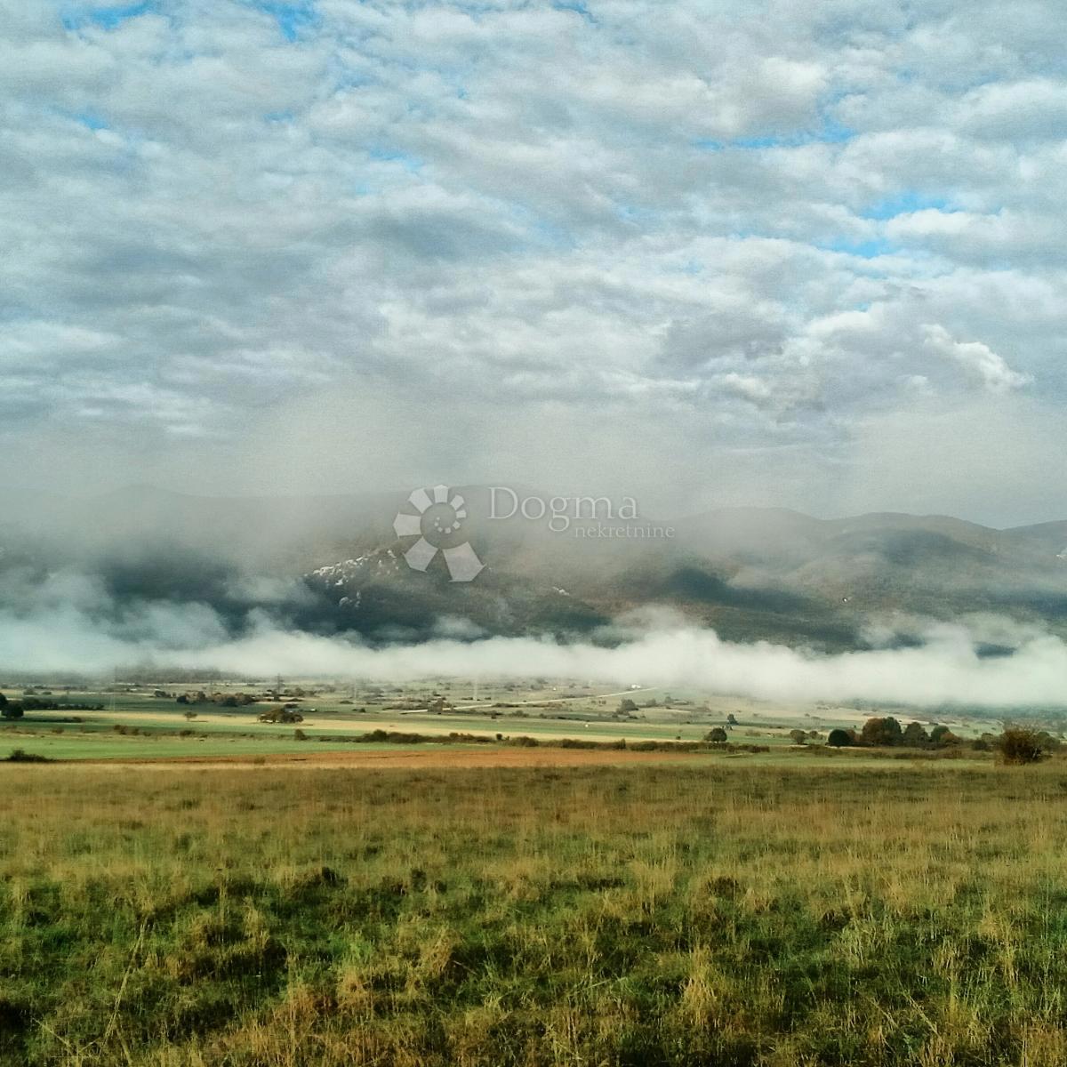 Terreno edificabile Centar, Gospić, 748m2