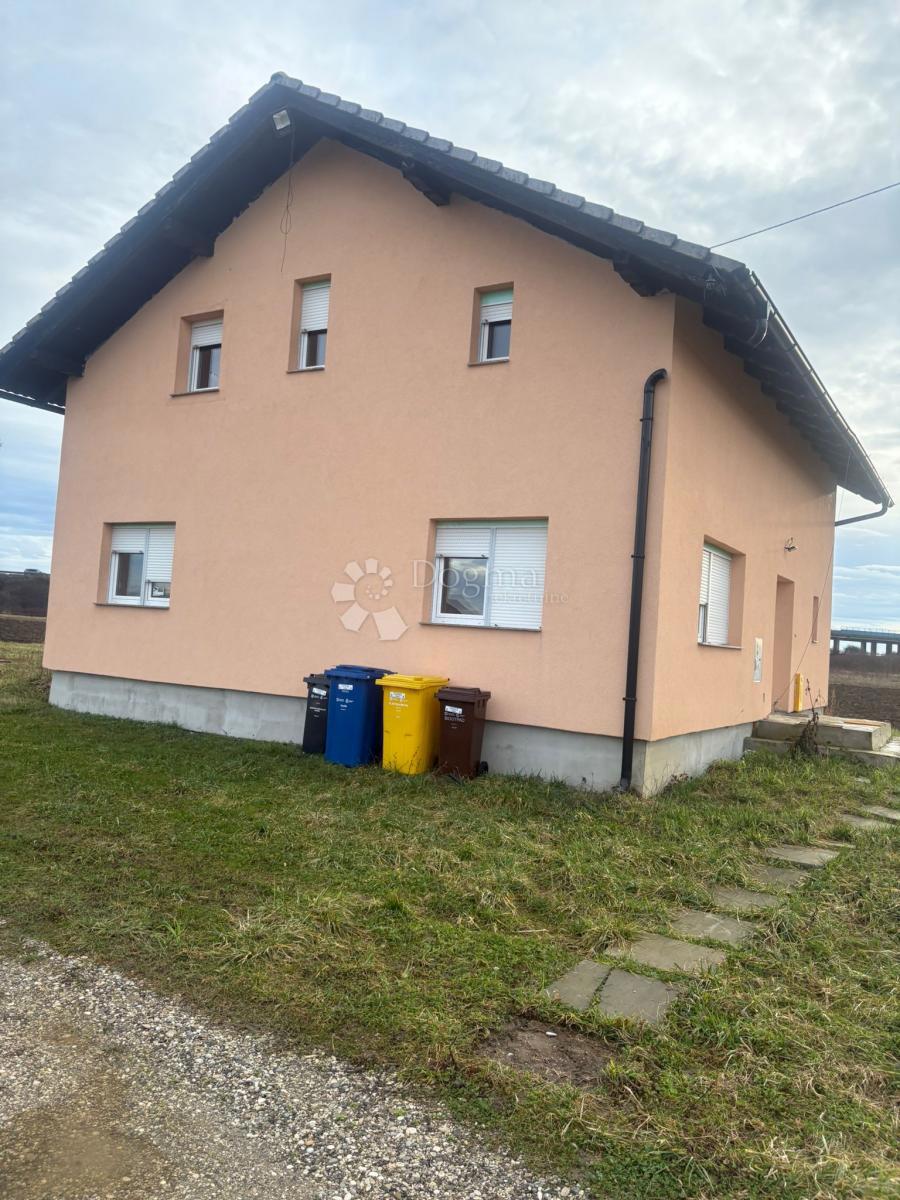 Casa Mičevec, Velika Gorica - Okolica, 93m2