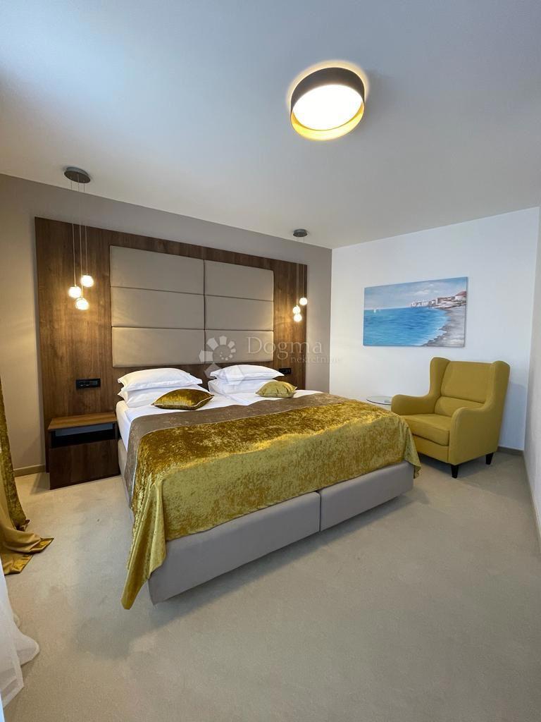 Albergo Senj, 1.150m2