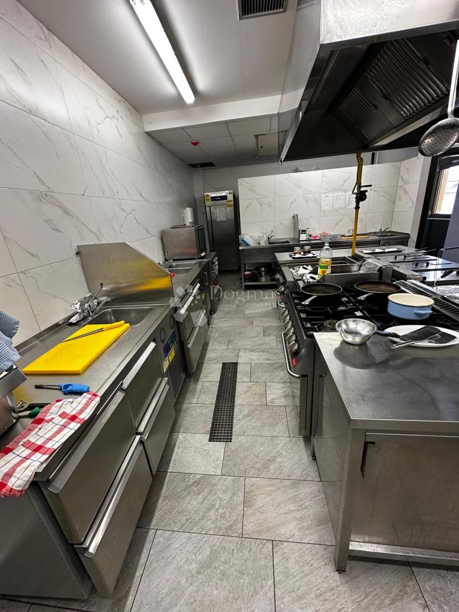 Albergo Senj, 1.150m2