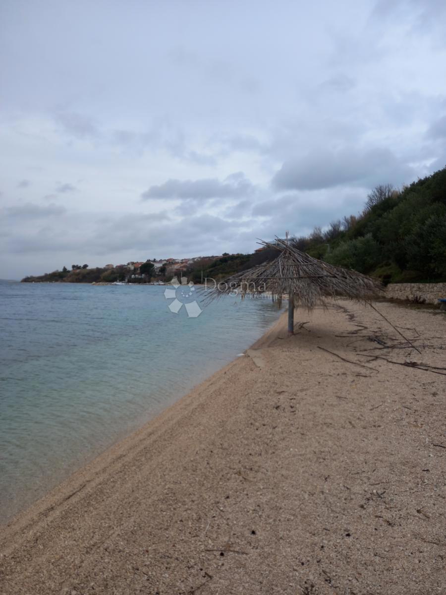 Terreno edificabile Rtina, Ražanac, 1.284m2