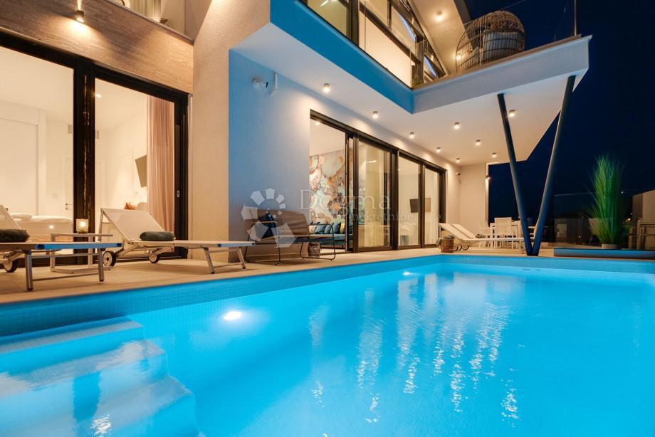 Casa Jesenice, Dugi Rat, 254m2