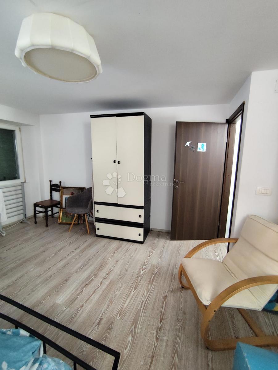 Allogio Dolac, Šibenik, 150m2