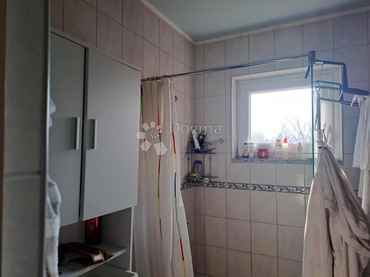 Casa Gvozd, 245,41m2