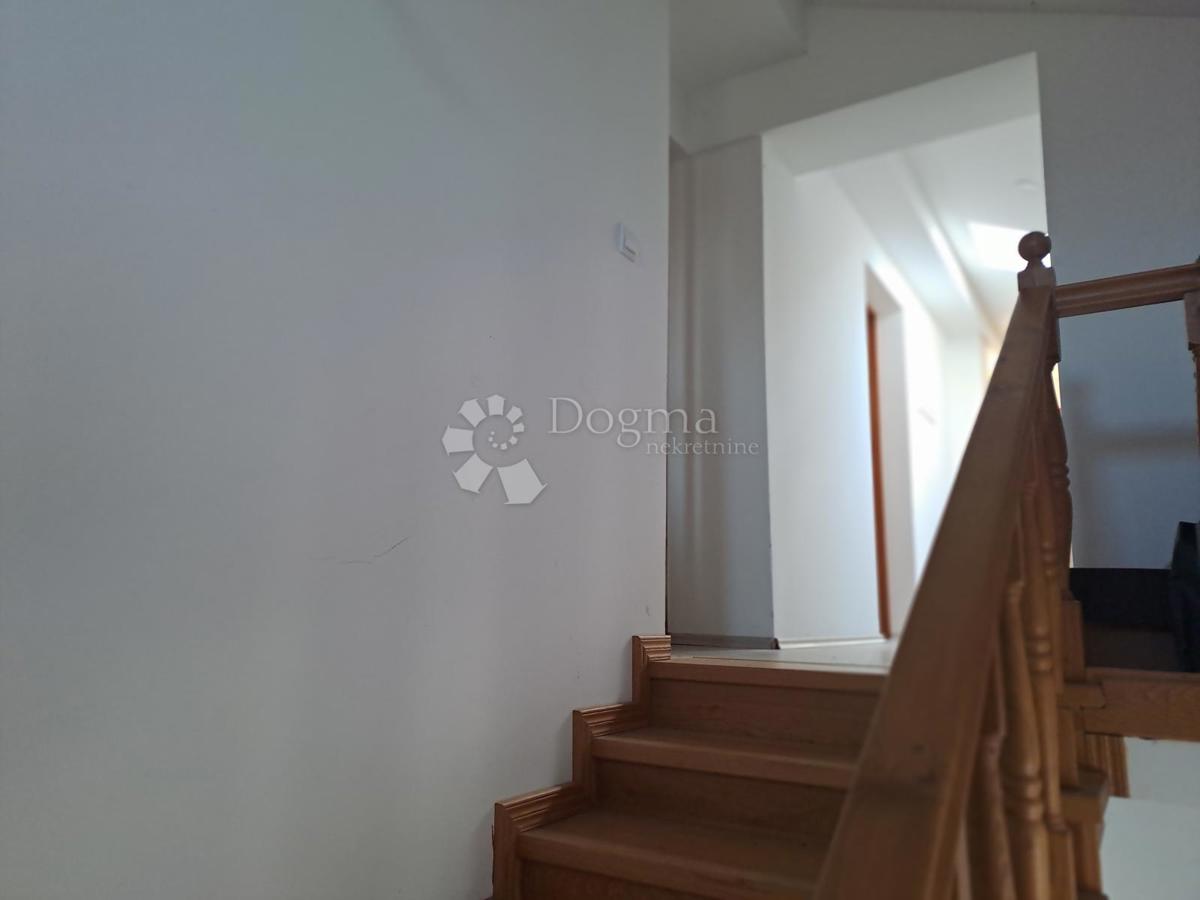 Casa Gvozd, 245,41m2