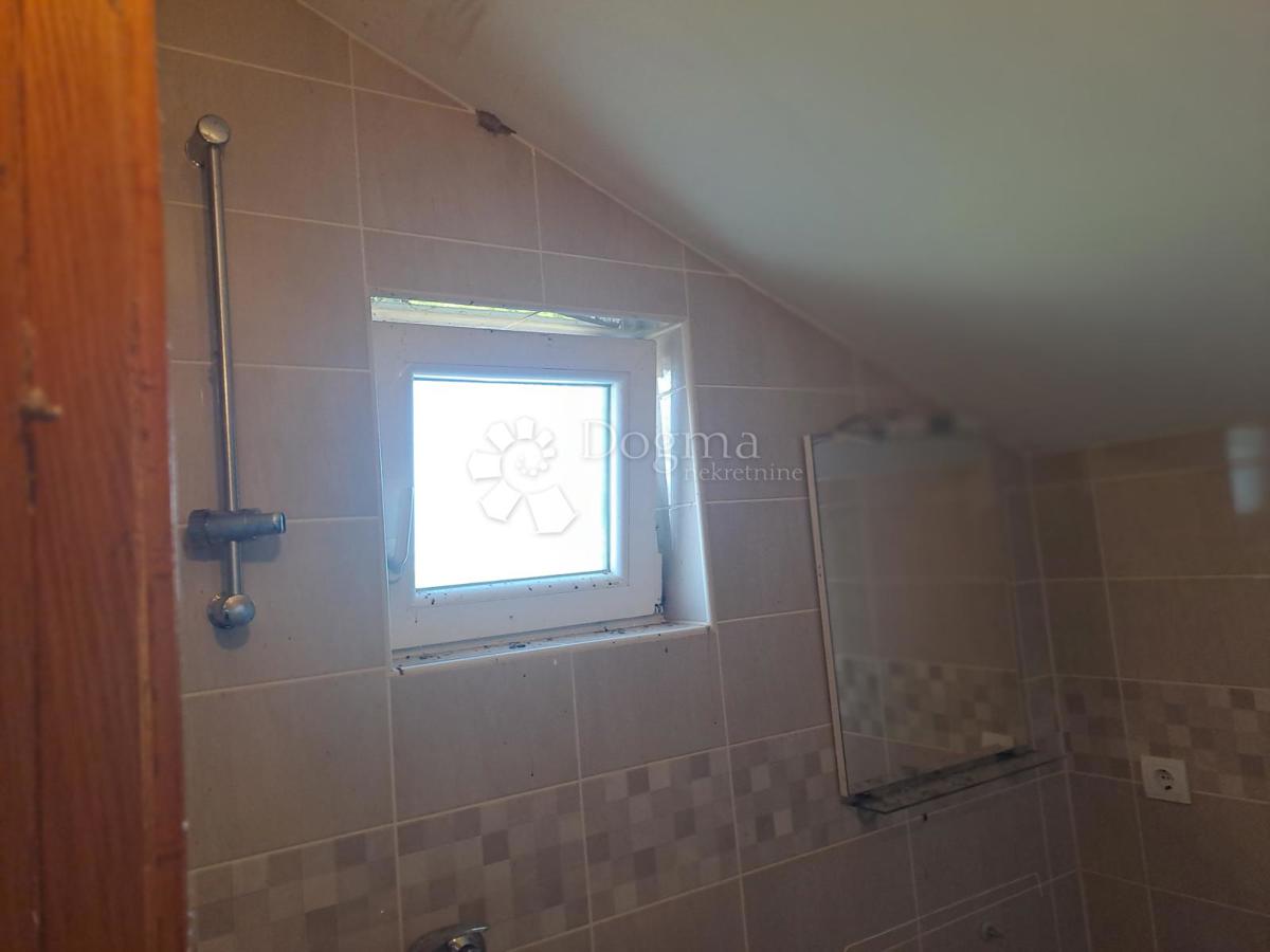 Casa Gvozd, 245,41m2